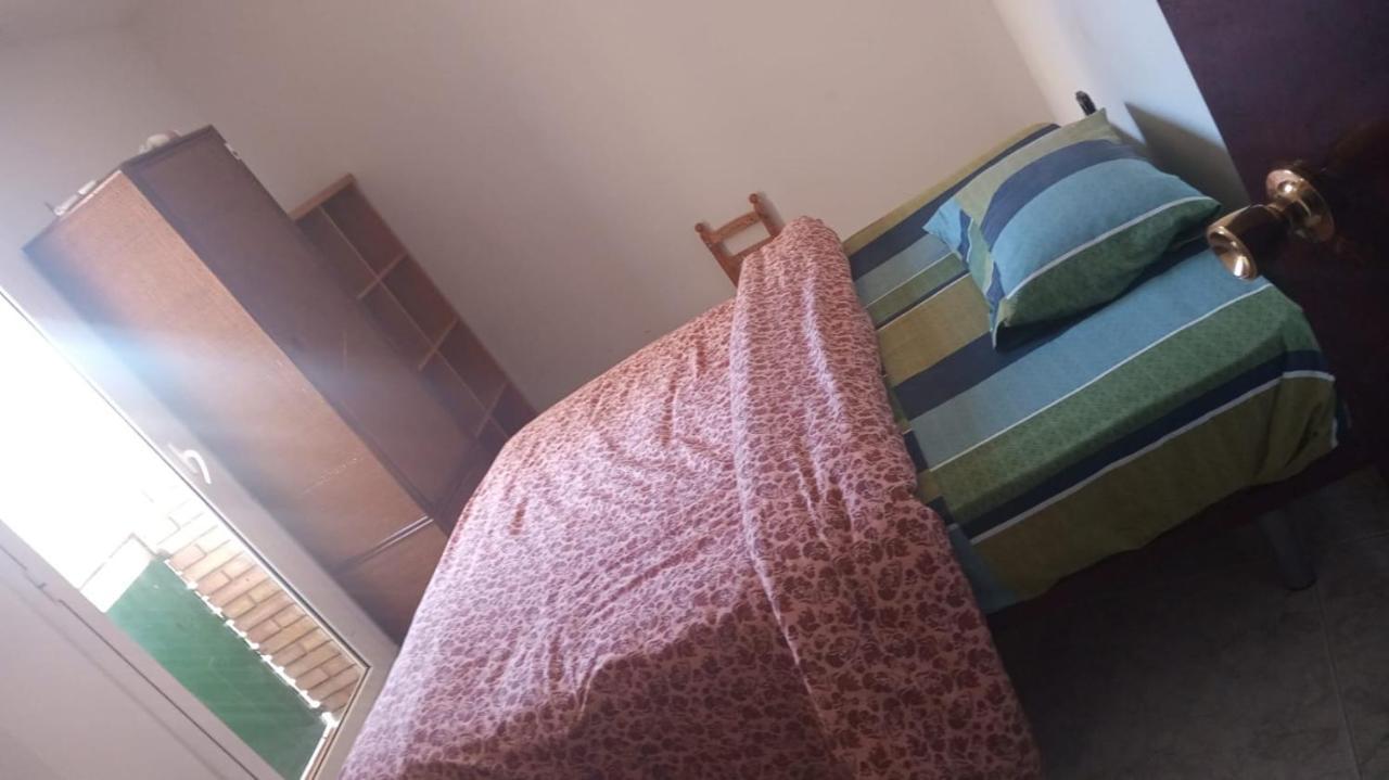 Sunny Room In A Shared Apartment In รูบี ภายนอก รูปภาพ